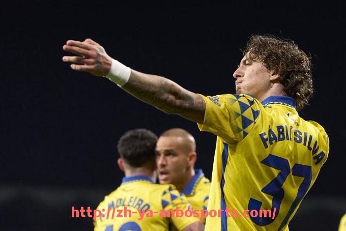 安博体育官网-80年代NBA经典赛事与传奇球星回顾